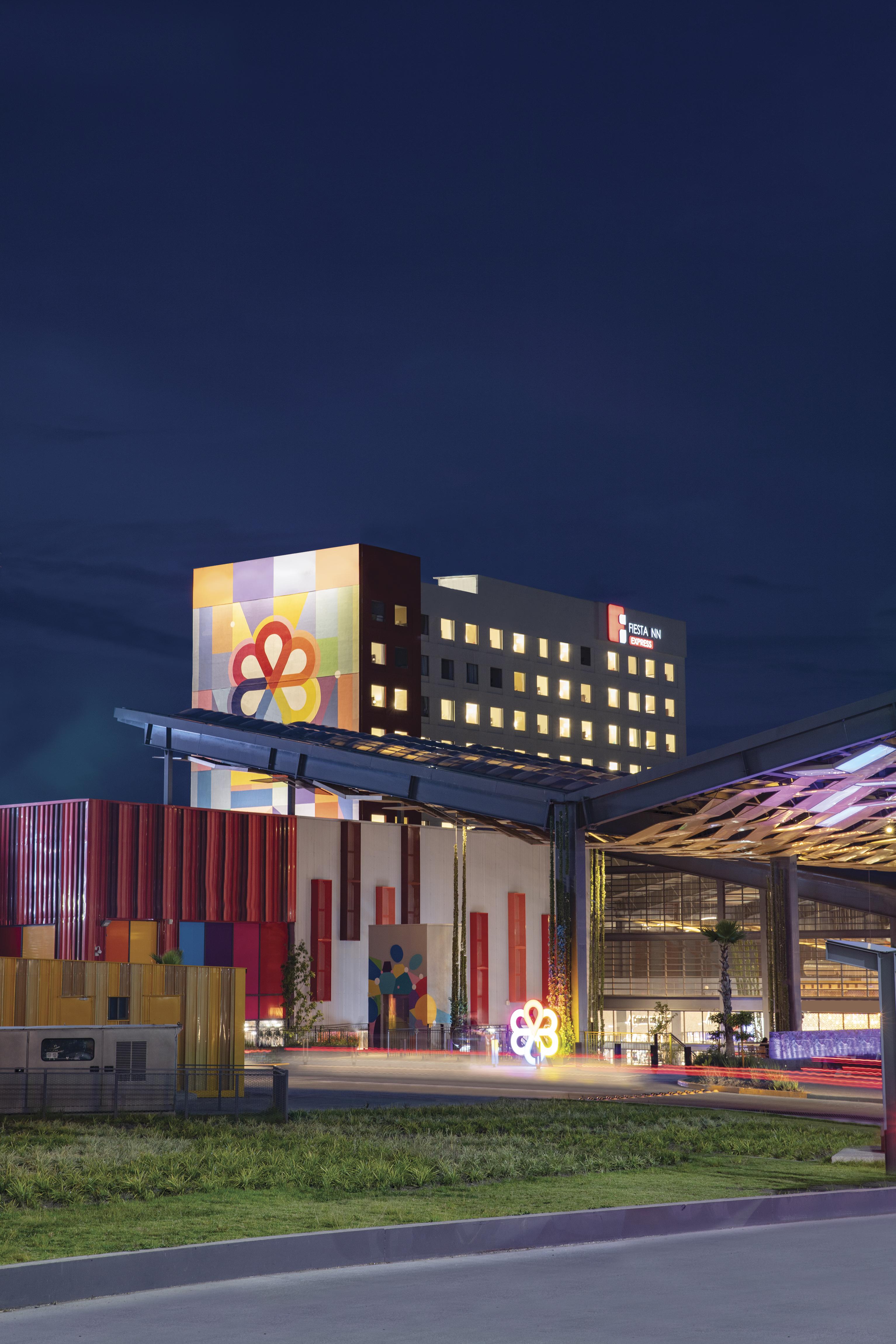 Fiesta Inn Express Puebla Explanada Экстерьер фото